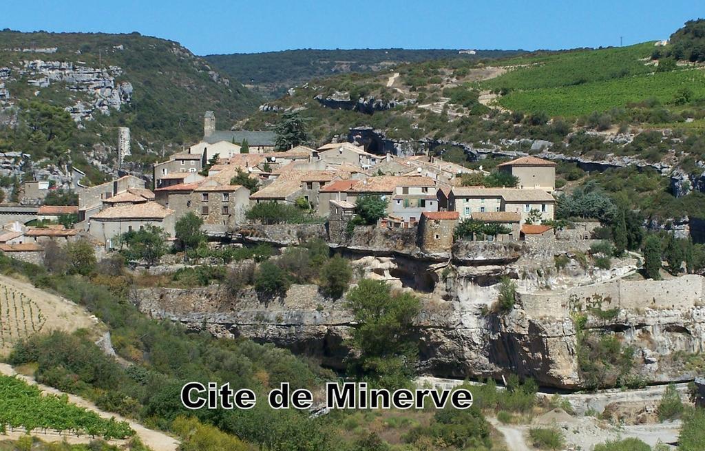 Hotel Las Cigalas Villeneuve-les-Beziers Bagian luar foto