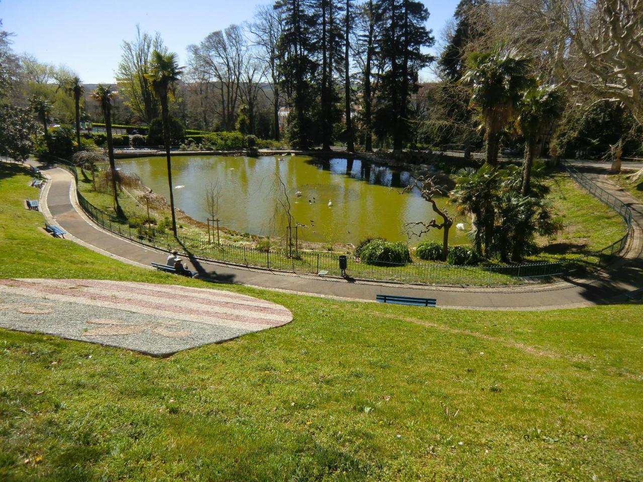 Hotel Las Cigalas Villeneuve-les-Beziers Bagian luar foto